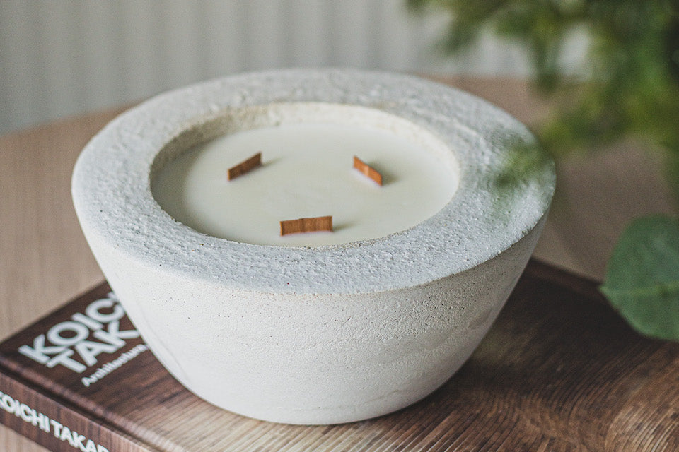 Medium Concrete Candle - Solid - White - Coconut & Lime