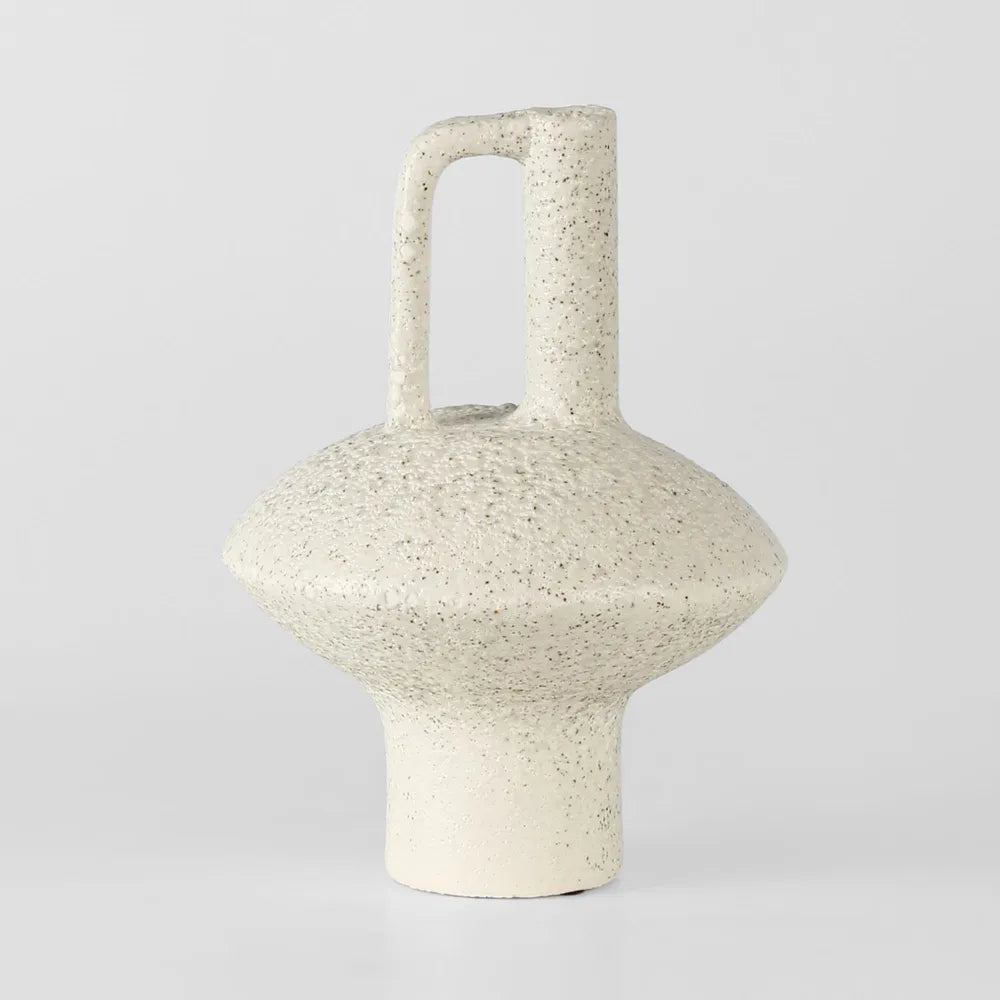 Omm Vessel Small White